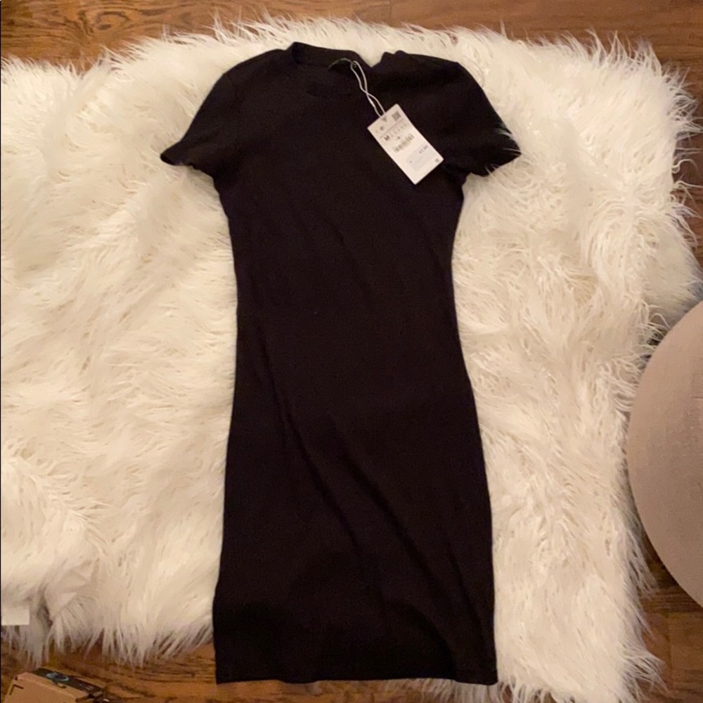 Black ribbed T-shirt dress